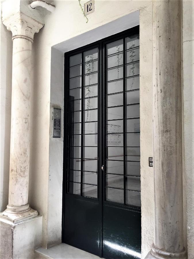 Luminoso Y Amplio Apartamento En El Centro Historico De Sevilla Exterior foto